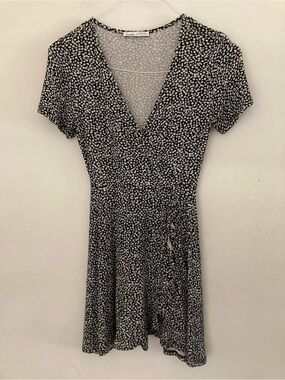 Pull&Bear Black and White Floral Wrap Mini Dress